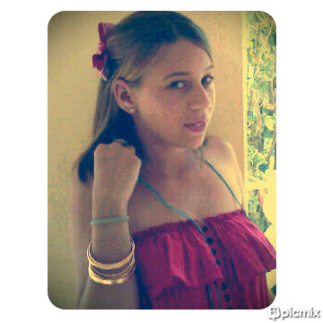 Persona sincera, dinámica, cariñosa y fea pero con un gran corazón quieres saber mas sobre mi aqui te dejO mi pin:2A21A832