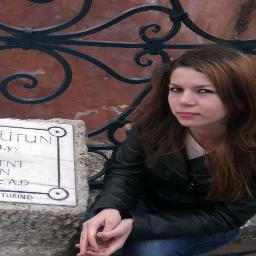 FadimeTUNCERR's profile picture. 