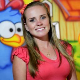 ~ Antes de sair me julgando por aí, que tal me conhecer primeiro ?