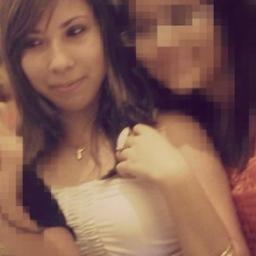 Umaaa meniinaa que ama toodoos ♥ apéénaas euu foda-se os me odeioo