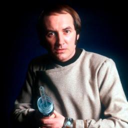 I'm a good looking fellow who knows when to run away and hide. Got a phobia about airlocks. Don't know why.