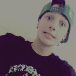 segue no meu primeiro twitter @luucaSTC_ ❤ Gaaaaaaabs ❤ Larysssssss ❤ Maaaaands ❤ Deus ❤