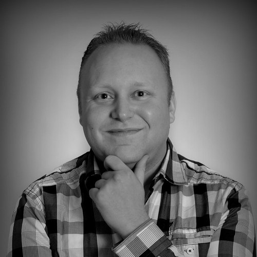 Azure Engineer, husband, dad of two, gamer, Lego freak, Pizzaiolo (https://t.co/3kSYzuXSUi