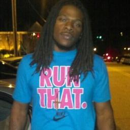 A WARRIOR SENT FROM GOD  I LUV TO CLOWN BT REAL AS IT GONNA GET, I NEVA HATE CAUSE I WANT EVERYBODY TO GET IT. and sadly im a sucka fa luv