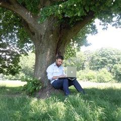 MD at https://t.co/g7u3NV5qTk, ex Ice Hockey player, pilot and cobol developer - certified inbound marketer, axe thrower and budding pythonista