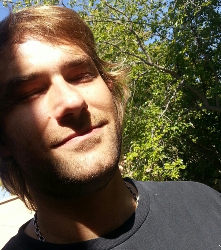 Mimik901's profile picture. 