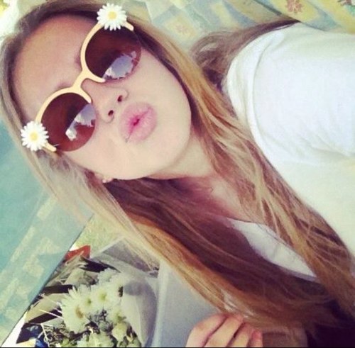 loves you & netflix& cats snap chat:notthatwhitegrl 3/19/13