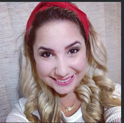 19 anos,natalense, discente do curso de Psicologia.