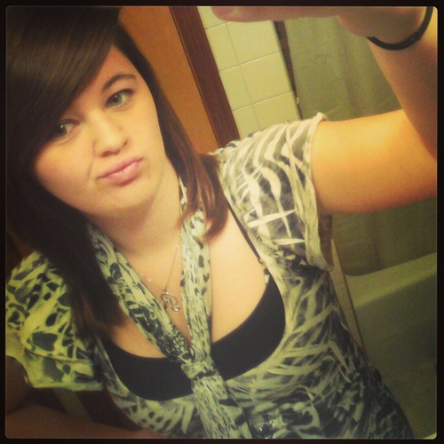 My name is Samantha Elizabeth Crouch! My dark green eyes came into this world on October 2nd 1993! I'm a graduate of Liberty High School class of 2011!