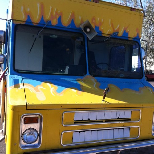 Paradise Melts is a gourmet grilled cheese food truck operating in Phoenix, Tempe & Scottsdale! Follow us here to see where the melt down is taking place!