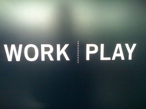 laredbonedc's profile picture. 18+ This twitter is to share the pics of beautiful people I come across on the internet & meet other intersting gay/bi ppl. Educated, Freaky, vers, great convo.