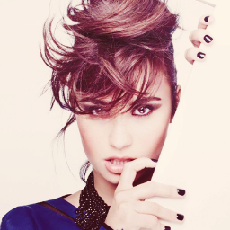 Boy Directioner ϟ Boy Belieber ϟ Boy KatyKat ϟ Animal ϟ Boy Lovatic ϟ Harry Edward Styles & Demi Lovato are my idols. 19~Gay~Male