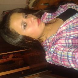 carolinegsouza Profile Picture
