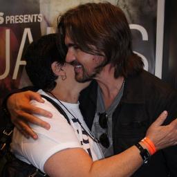 La vida tiene solución, aquí no hay nada imposible...
no creo en el jamás...no!!!! (Juanes)