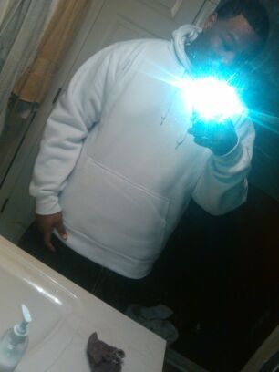 Tezzy_73's profile picture. I play football for caneridge an hang with the homes