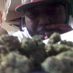 If I Ever Gave A Fuck, I Prolly Borrowed It
follow the Lyrical Messiah @Stino1031 #TeamAquarius #TeamFLABoi Header: @KREAYSHAWN  http://t.co/egtrIJe0