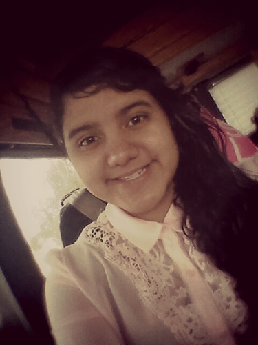 Hey! um.. Im Maritza :) Im a cheerleader~ I like soccer & volleyball #17~14 & single~ want to know me? Follow me! :) Kik: maritzalove15