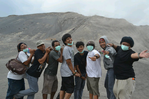 Bersyukurlah selalu atas hidupmu supaya kamu tahu dimana kebahagiaan itu berada...