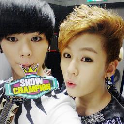 อันยอง ! ผม 'ยุก ซองแจ' มักเนตัวป่วนแห่งวง BTOB ฮะ ผมอายุน้อย น่ารัก น่ากอด ลองมาคุยกันนะ แล้วผมจะป่วนหัวใจคุณ ... ^ ^ ♥