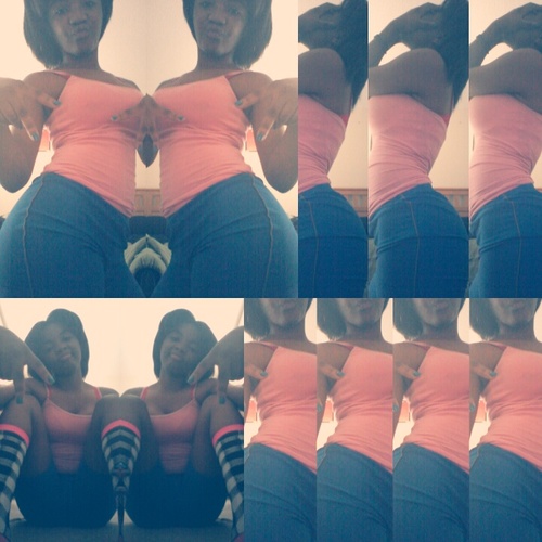jusst a pretty girl :) , ina fucked up WORLD .. yall follow meee &' reaad my tweets fuck w. thee struggle !