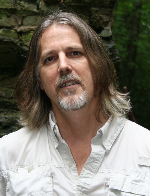 Writer, actor, filmmaker, improviser, photographer, father of twin 16 y/os and a 20 y/o.