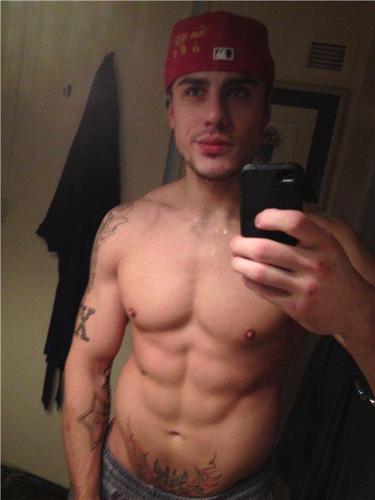 Al3xAcu's profile picture. 