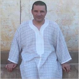 Je suis un homme tres ouvert d'esprit et un respect total de la femme.Je suis pour l'ecologie de la terre