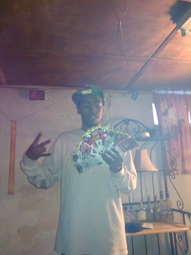 follow me i follow bacc if u dnt fucc yo ratchet ass ima eastside nigga dont give a fucc.. BLOW ME BITCH! warren up pussy nigg #thuggin