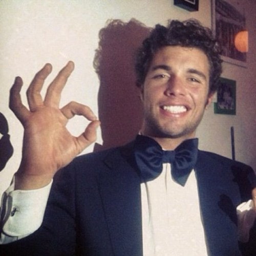 beltrangr's profile picture. 'Qué es lo más grande que he hecho por amor? Pedirme un tinto en vez de un gin tonic' S.F.M.