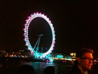 laurabi5h's profile picture. 