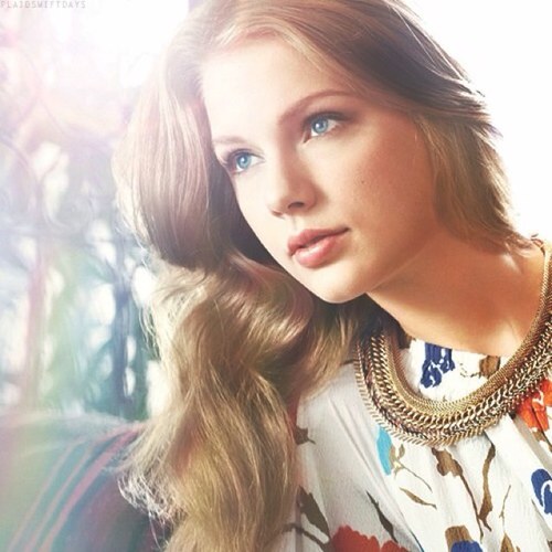 We love Taylor Swift,like a lot
We also follow back✌