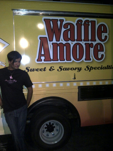 ShoppingItUp's profile picture. 