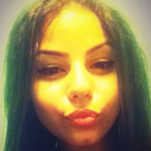Heyy bootifulls, if you follow me i will love you forever! ... So what are you waiting for FOLLOW FOLLOW FOLLOW!! ;)
