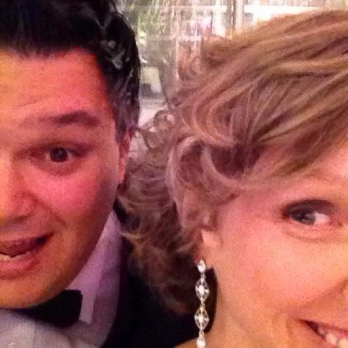 Not entirely irritated by @garettjones. Enamored with #bolly.