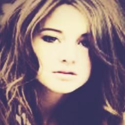 Bon je suis une lycéenne de 15 ans qui aime les 1D et je suis fiére d'être Directioner :p #YaKoi?♥