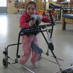 Sou mãe de uma criança especial, que através de muitas bençãos ela esta comigo.
O nome dela foi escolhido por Deus.
Samara significa  Protegida por Deus...