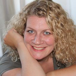 Freelance journalist/ https://t.co/j3zKQ9F1h9 gelukkig/ /nieuwsgierig/ eigenwijs/ genieten/ reizen