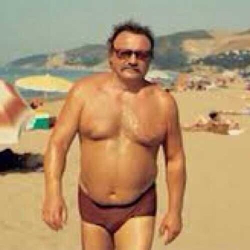 Robinradders's profile picture. one of the funniest men you'll probably never meet. Versatile man looking for a new career in gardening/landscaping.