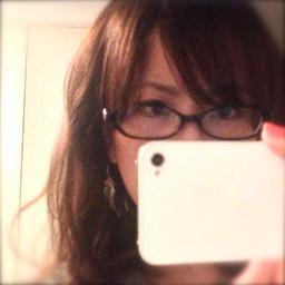 地球が大好きで大好きで、この世に生かされていることが嬉しくて、もっとこの世界をみてみたくて、気付いたら22カ国にちっちゃな足跡を残してました 地球に一生片想い
（miisiisan {มีสีสัน} ≒ colorful）
