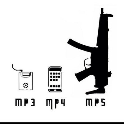 バリスタ Gunsbot Fn P90 ベルギーのfn社が開発したpdw ブルパップ方式で 初速が高く150m先のボディアーマーを貫通する 装弾数は50発と多いが弾倉が特殊な形状の為迅速な弾倉交換は難しい Http T Co Ixzq8kfefq