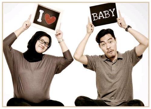 happynadiaaeni's profile picture. 