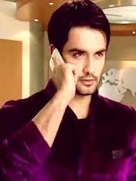 K7NandhiniB's profile picture. 