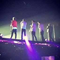 Hello Guys! :) I am here to update you on everything 1D related! (Follow me i follow back just ask :) Love you all :)