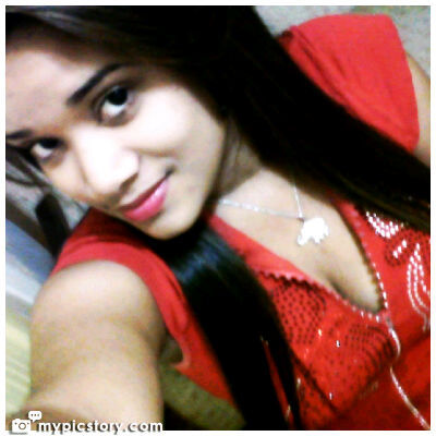 Soy Una Nena..
   Tranquila,chistosa,divertida,bastante madura...Me Gusta pasar tiempo con mis amigos & Familia..
  .Me Encanta Las Fotografías,La Música,Etc.