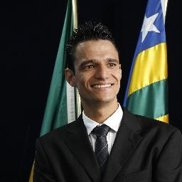 AMO MEU SENHOR JESUS, Pastor evangélico, diretor de transporte, historiador, casado com Daísa (mulher abençoadíssima),