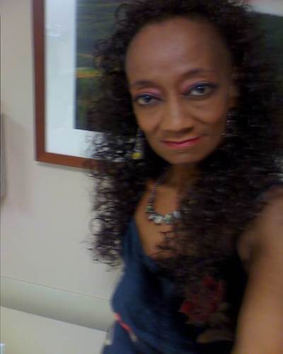 DiLindaAdams's profile picture. Author of Love My Soul Cries.