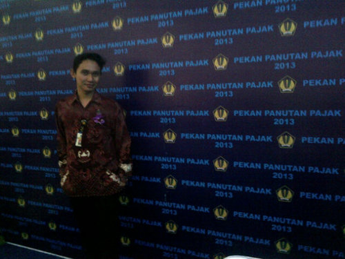 I'm not a rising star, nor model, just common people like others..