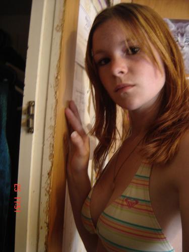 19 anni. Adoro i bei ragazzi palestrati 3. Rossa di capelli.
