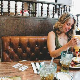 LaraEats's profile picture. Writer, producer