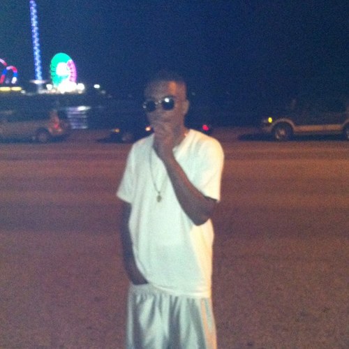 Get money or Get out da way Pussy Posted on Grant 1/8/94 ~Capricorn #Team SouthEnd// #Team Uncle:)// #Team 900^Blk #Team MOB$